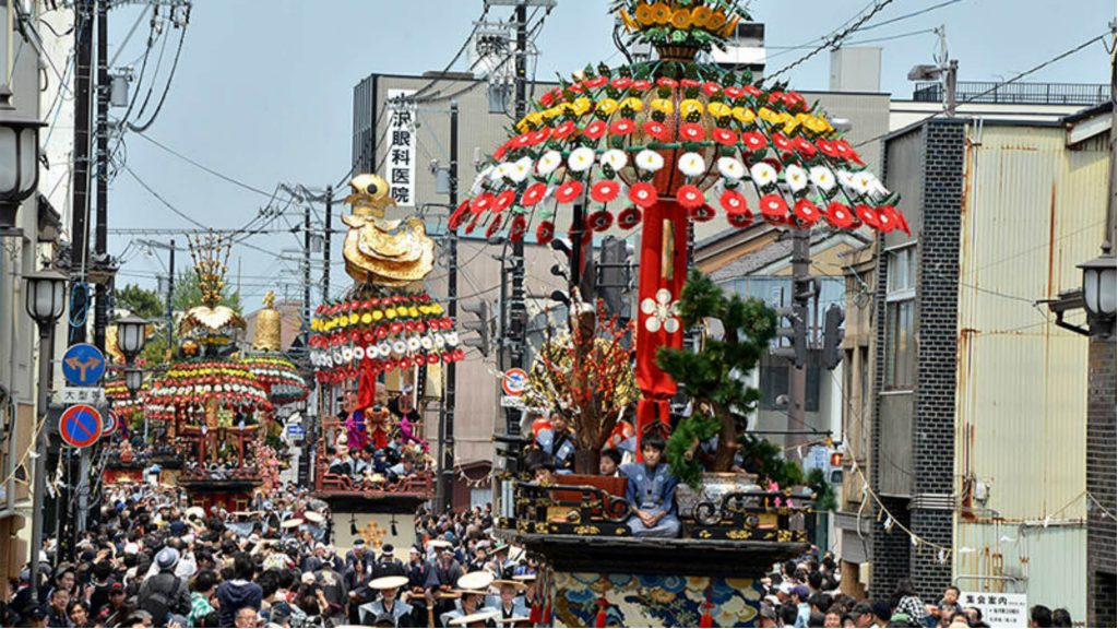 高岡市｜富山県——① 山が動く、心が動く 高岡御車山祭｜ヒルズライフ